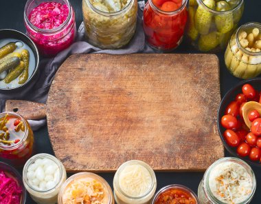 Korunmuş gıda fermente. Marine Turşu sebze cam kavanoz. 