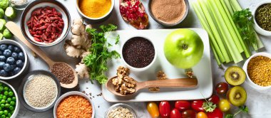 Sebze, meyve, tahıl, vejetaryen ve vejetaryen yiyecekler için süper yiyecekler. Temiz yemek. Detoks, diyet gıda konsepti, panorama, pankart