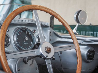 Stuttgart, Almanya - 28 Ekim 2022: Mercedes-Benz Müzesindeki 1955 Mercedes-Benz Rennsportwagen 'in İçi