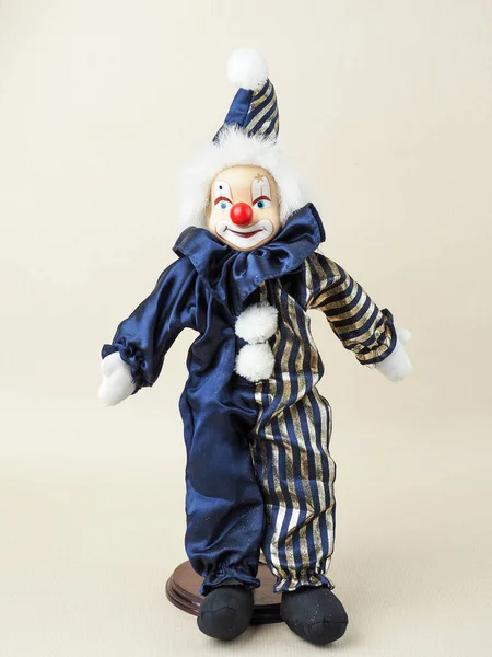 Vintage Weißer Clown Mit Roter Nasenpuppe Blauen Anzug Mit Mütze — Stockfoto