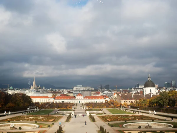 Άποψη Του Πάρκου Μπροστά Από Κάτω Παλάτι Belvedere — Φωτογραφία Αρχείου