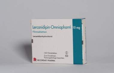 Bavyera, Almanya - 9 Aralık 2023: Lercanidipin-Omnipharm 10 mg (Lercanidipinhydrochlorid)