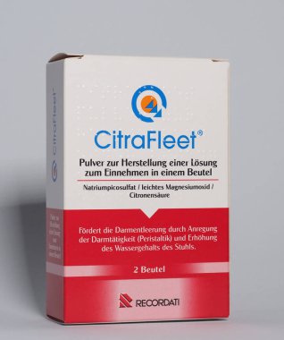 Bavyera, Almanya - 9 Aralık 2023: Recordati Pharma şirketinin CitraFleet (Natriunpicosulphat) tablet kutusu
