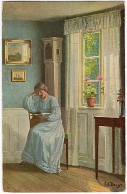 Antika bir kartpostalda ressam Alfred Broguet 'in pencere kenarındaki bir odada kitap okuyan bir kadın resmi görülüyor. Bavyera, Almanya. Çember 1917.