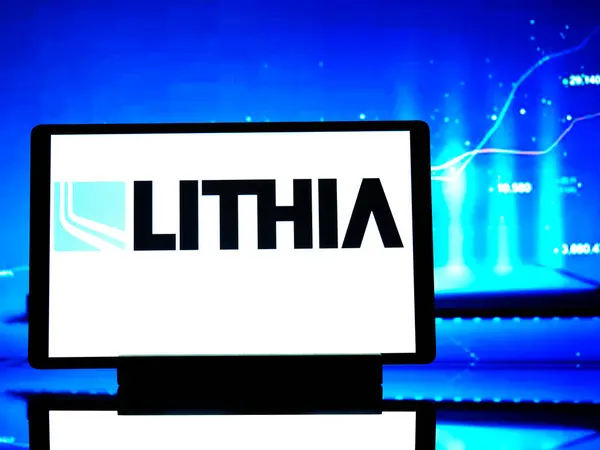 Німеччина Квітня 2024 Цій Фотографії Зображено Логотип Lithia Motors Inc Стокове Зображення