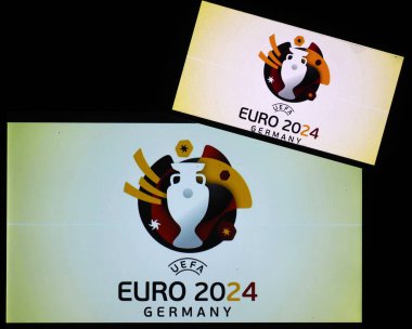 Ukrayna - 1 Haziran. 2024: Bu resimde, UEFA Avrupa Futbol Şampiyonası 2024 logosu bir akıllı telefonda sergilenmektedir.