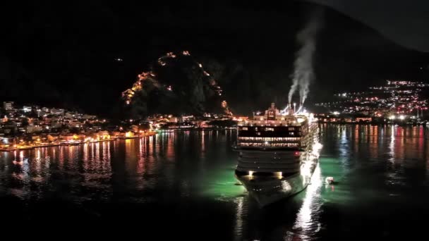 Vedere Aeriană Jurul Valorii Vedere Navei Croazieră Mare Golful Kotor — Videoclip de stoc