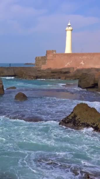 Fyrtorn Staden Rabat Marocko Vertikal Video — Stockvideo