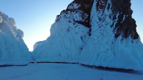 Ice Icicles Rocks Lake Baikal Frosty Winter Sunset Panorama — Vídeo de stock