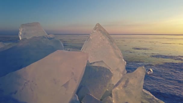 Sunset Frozen Lake Baikal Landscape Sunlight Refracted Ice Ridges — Stockvideo