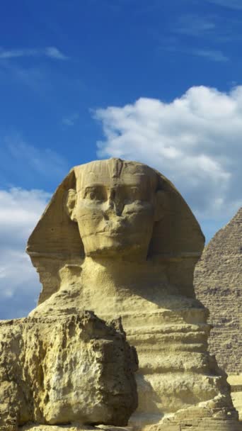 Clouds Great Pyramid Sphinx Egypt Timelapse Vertical Video — 图库视频影像