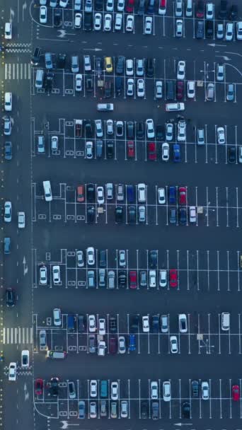 Aerial Top View Mall Parking Many Cars Dusk Vertical Video — ストック動画