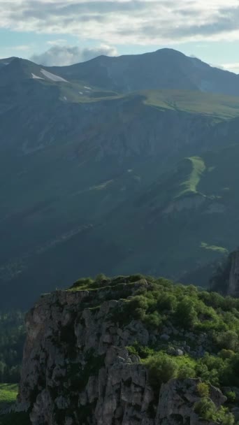 Yazın Oshten Dağı Nın Havadan Görünüşü Adygea Kafkasya Dağları Dikey — Stok video