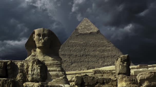 Große Pyramide Und Sphinx Und Dunkle Gewitterwolken Gizeh Kairo Ägypten — Stockvideo
