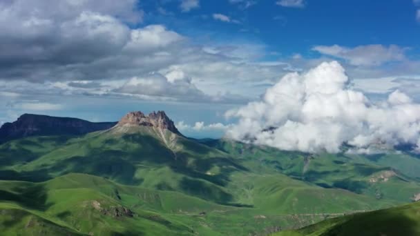 Aerial View Caucasus Mountains Epic Moving Clouds Kabardino Balkaria Oroszország — Stock videók
