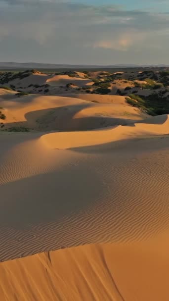 Vista Aérea Das Dunas Areia Elsen Tasarhai Bayan Gobi Nascer — Vídeo de Stock