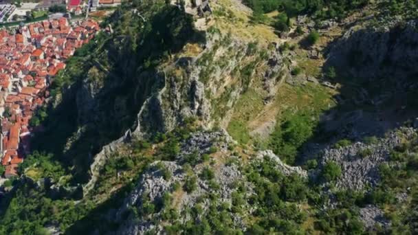Pemandangan Udara Tembok Gunung Tua Kotor Teluk Kotor Boka Kotorska — Stok Video