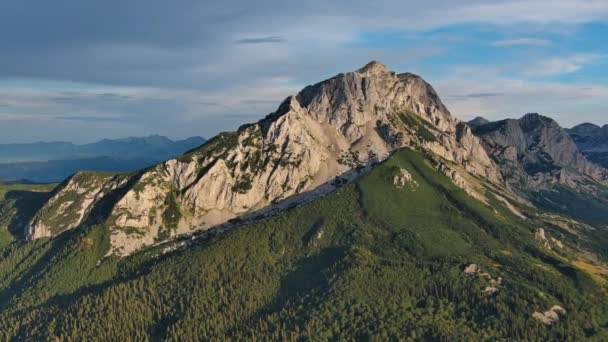 Luchtfoto Rondom Uitzicht Magische Berg Nationaal Park Sutjeska Hoogste Berg — Stockvideo