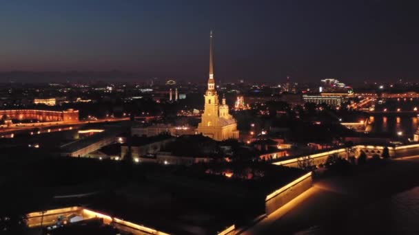 Повітряний Нічний Вид Фортеці Петра Павла Міфічним Пейзажем Санкт Петербург — стокове відео