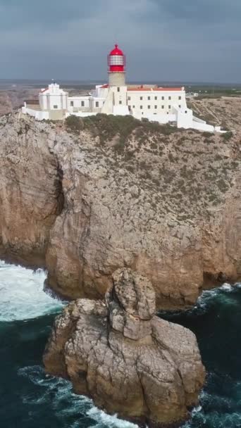 Aerial View Lighthouse Cabo Sao Vicente Sagres Portugal Vertical Video — Stok video