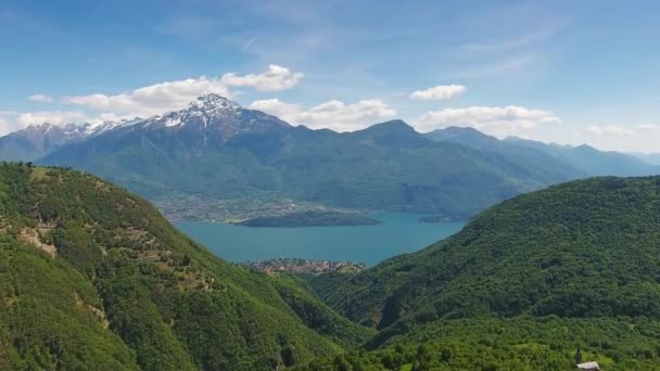 Krajobraz Lotniczy Nad Jeziorem Como Między Górami Włoszech — Wideo stockowe