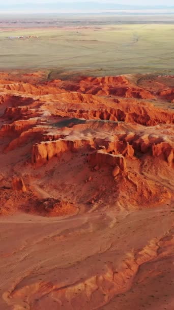 Aerial View Bayanzag Flaming Cliffs Sunset Mongolia Found Gobi Desert — Stock Video