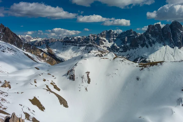 Vista Aérea Increíbles Montañas Rocosas Nieve Atardecer Dolomitas Italia — Foto de Stock
