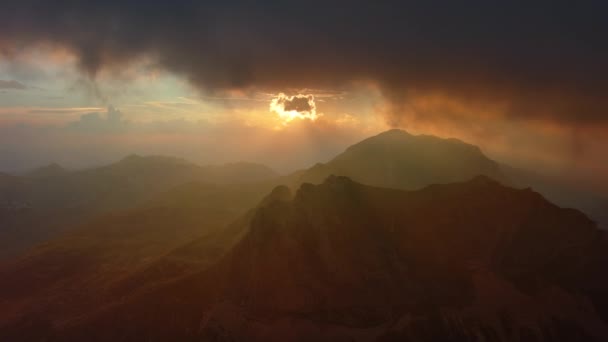 Вид Воздуха Впечатляющий Закат Горной Долине Мбаппе Вид Национальном Парке — стоковое видео