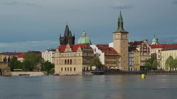 Kota Tua Praha Jembatan Charles Dan Sungai Vltava Praha Lanskap — Stok Video