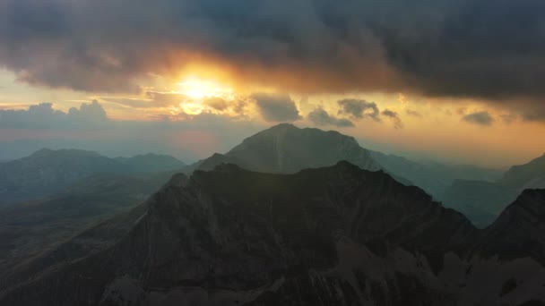 Uitzicht Vanuit Lucht Spectaculaire Zonsondergang Het Bergdal Prachtig Uitzicht Durmitor — Stockvideo