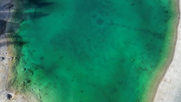 Aerial Top View Smaragd Karersee Lago Carezza Dolomitok Olaszország — Stock videók