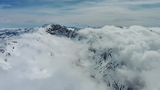 Widok Lotu Ptaka Krajobraz Gór Śniegu Ruchomymi Chmurami Alpy Austria — Wideo stockowe