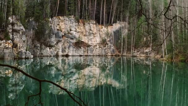 Primavera Lago Paisagem Parque Nacional Adrspach Teplice Rocks República Checa — Vídeo de Stock