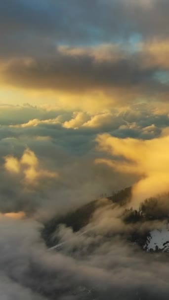 Flygfoto Över Steniga Berg Vid Fantastiska Färgglada Solnedgång Dolomiterna Italien — Stockvideo