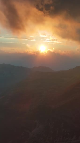 Vue Aérienne Coucher Soleil Spectaculaire Sur Vallée Montagne Belle Vue — Video