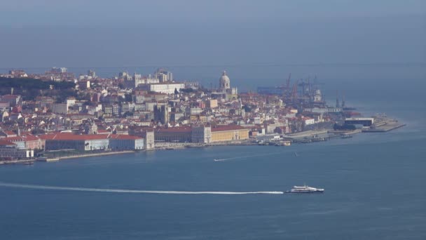 Uitzicht Vanuit Lucht Het Oude Centrum Schip Van Lissabon Uitzicht — Stockvideo