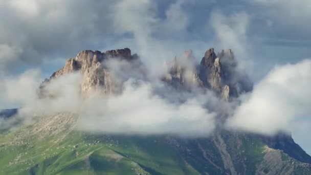Пейзаж Матір Новіце Фантастичними Скелями Хмарах Кавказ Росія Збільшити Часовий — стокове відео