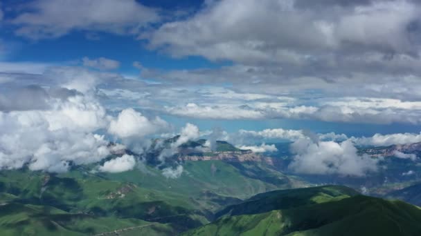 Uitzicht Vanuit Lucht Kaukasus Onder Epische Bewegende Wolken Kabardino Balkaria — Stockvideo