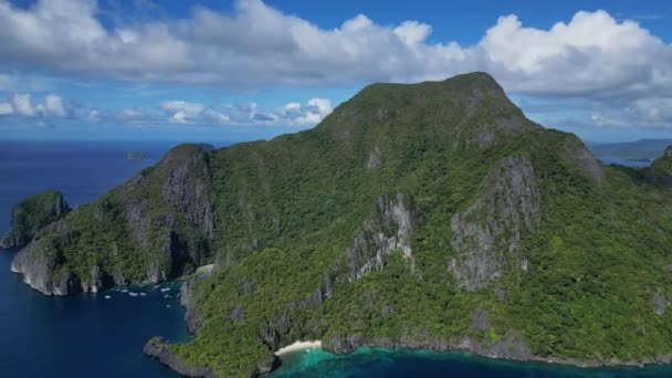 Vue Aérienne Île Tropicale Des Philippines Plage Sable Blanc Falaises — Video