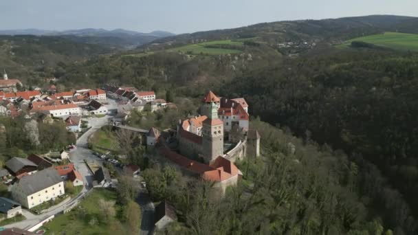 Flyg Runt Utsikt Över Burg Schlaining Slott Österrike Burgenland — Stockvideo