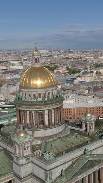 Vuelo Cerca Catedral San Isaacs Centro Ciudad San Petersburgo Rusia — Vídeo de stock