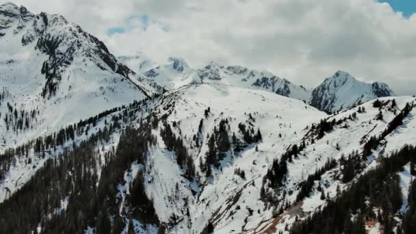 Letecký Pohled Zasněžené Pohoří Mraky Alpy Rakousko — Stock video