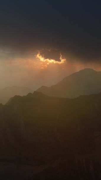 Letecký Pohled Velkolepý Západ Slunce Horském Údolí Krásný Výhled Národním — Stock video