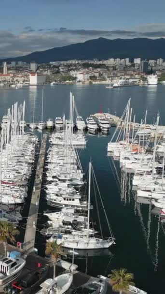 Vista Aerea Sulle Barche Lusso Marina Split Croazia Video Verticale — Video Stock