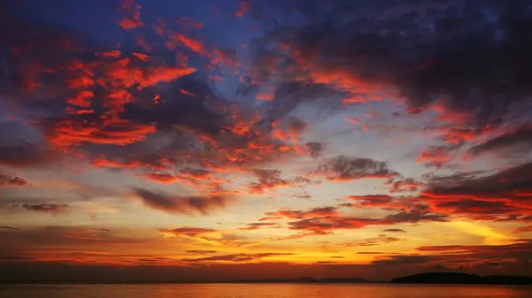 Krásná Krajina Tropickým Mořem Západ Slunce Pozadí — Stock fotografie