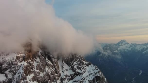 Вид Повітря Високі Гори Хмари Національному Парку Триглав Заході Сонця — стокове відео