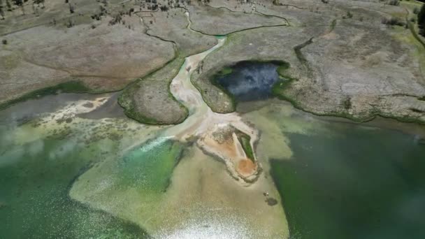 Vue Aérienne Haut Rivière Sinueuse Lac Lago Dobbiaco Dans Les — Video