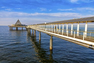 Heringsdorf İskelesi (Almanca: Seebrucke Heringsdorf), Almanya 'nın Heringsdorf kentinde yer alan bir liman. Uzunluğu 508 metre. Kullanım Adası 'ndaki Baltık Denizi' ne doğru uzanıyor.