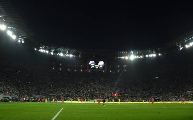 Wroclaw, Polonya - 9 Eylül 2023: UEFA EURO 2024 ön eleme maçı sırasında Wroclaw 'da Tarczynski Arena' nın (Stadion Miejski) panoramik görüntüsü. UEFA EURO 2012 mekanlarından biri. Kapasite 45105