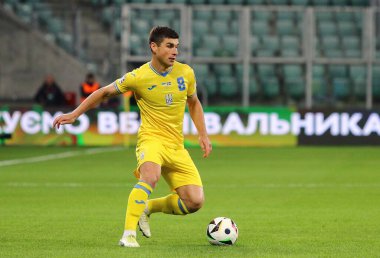 Wroclaw, Polonya - 26 Mart 2024: Ukraynalı Ruslan Malinovskyi, Wroclaw 'daki Tarczynski Arena' da oynanan UEFA EURO 2024 play-off maçında görev aldı. Ukrayna 2-1 kazandı.